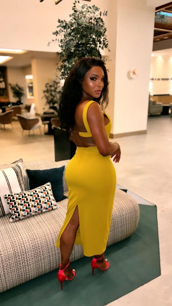 Morenita caribeña muy cachonda