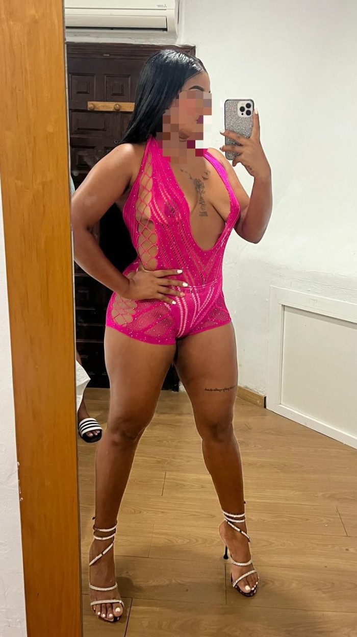 UNA COMPAÑIA FOGOZA , CACHONDA Y FIESTERA