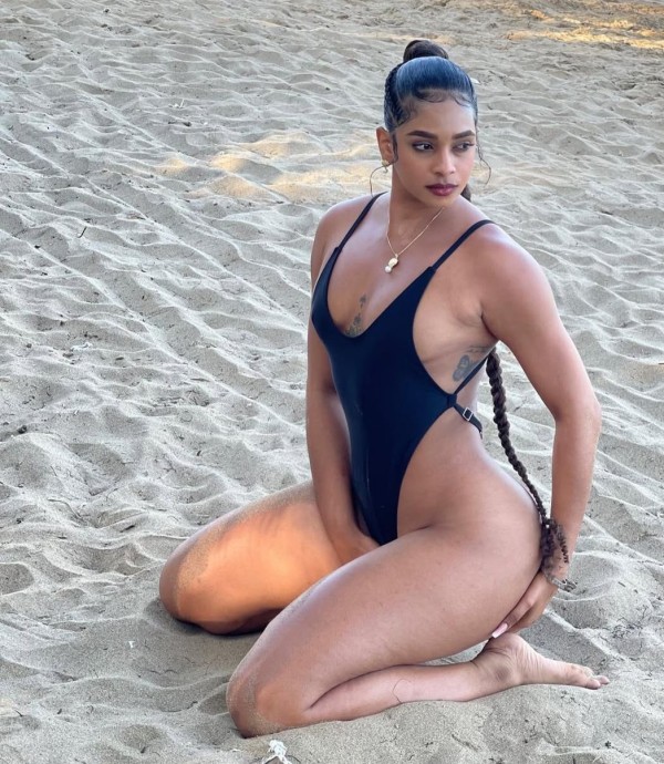 Novedad chica sexi coliente y fiestera