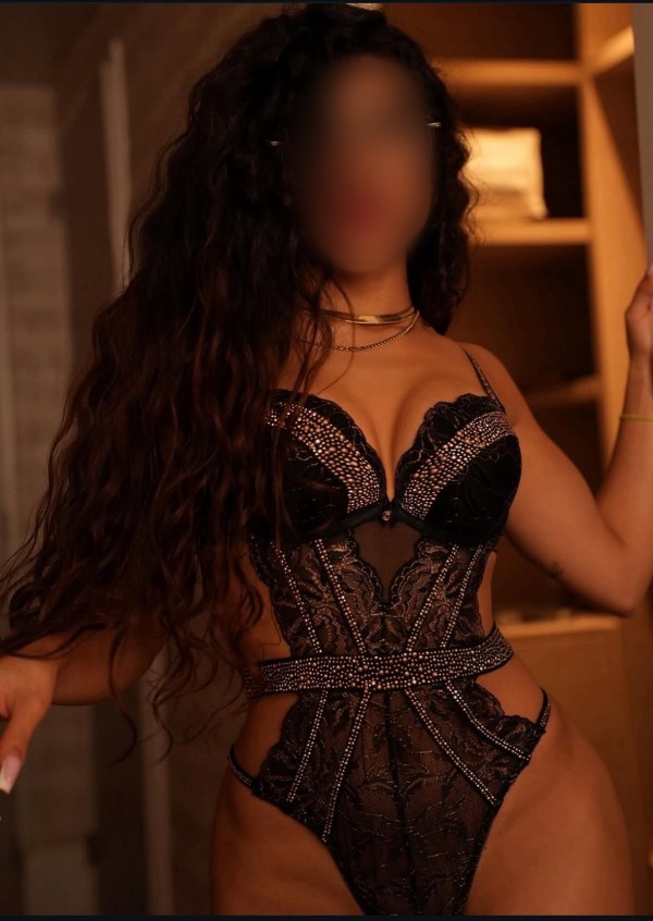 LATINA VICIOSA Y DIVERTIDA NOVEDAD