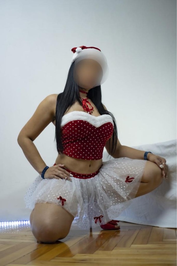 Latina cachonda, morbosa y real