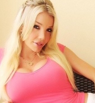 MARIA FEMENINA , TENGO ALGO ( 20 CM ) PRECIOSO