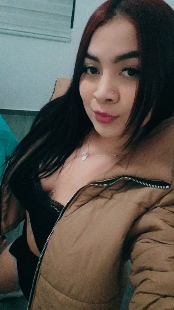 TETONA TRAVIESA Y CALIENTE 21 AÑOS