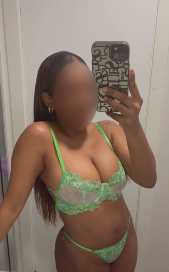 VEN A PROBARME TETAS PERFECTAS PARA FANTASIAS