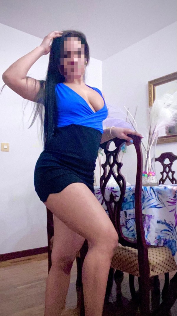 BELLA SUPERSEXY LATINA FIESTERA