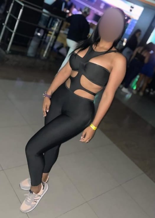 MI PIEL ARDE DE PLACER DESEO SEXO A TOPE