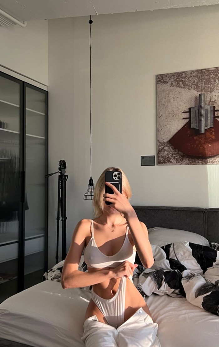 Rubita guapa! Recién llegada….