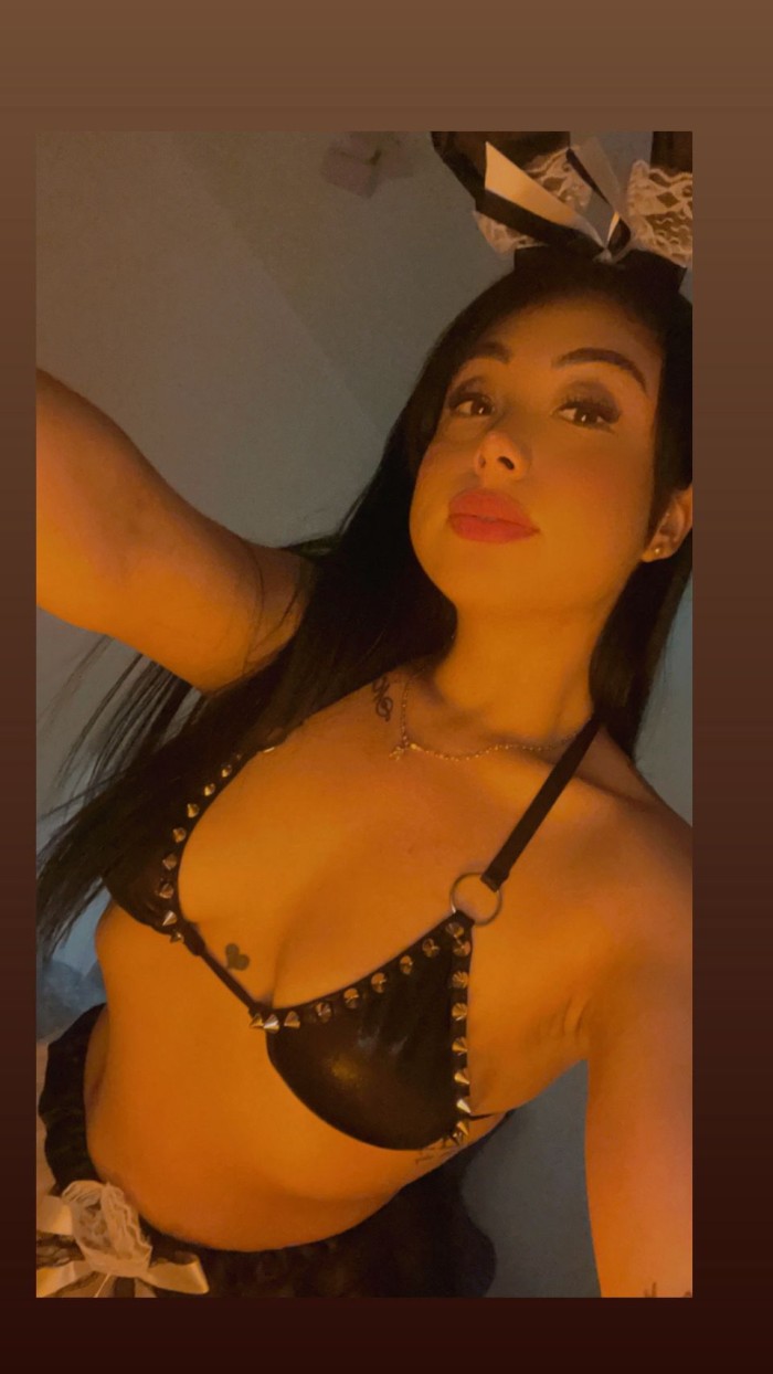 Estoy de paso ven y nos divertimos morbosa cariños