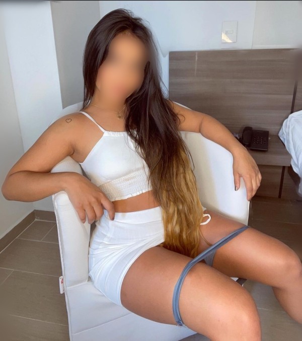 Niñata cañera, sexy y morbosa en Igualada. JovencitaTop 100% real