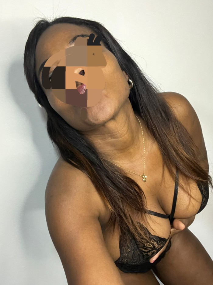 VEN Y PENETRAME BIEN RICO