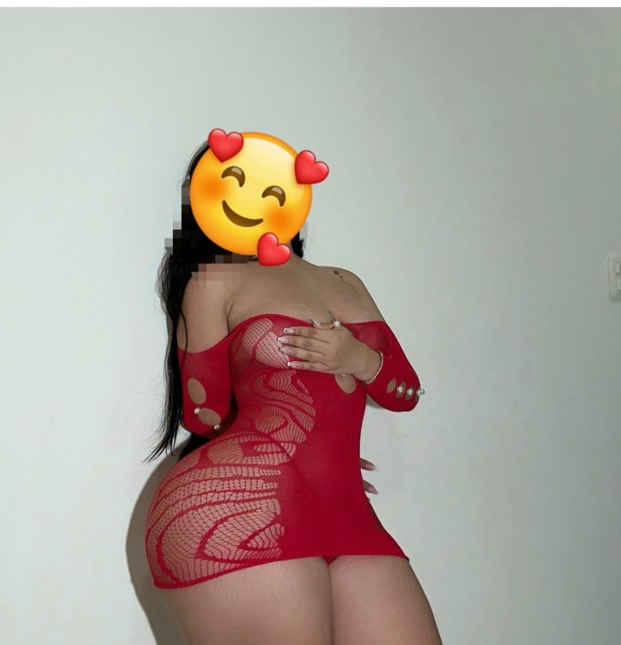 IMPLICADA LUJURIOSA ARDIENTE COMPLACIENTE