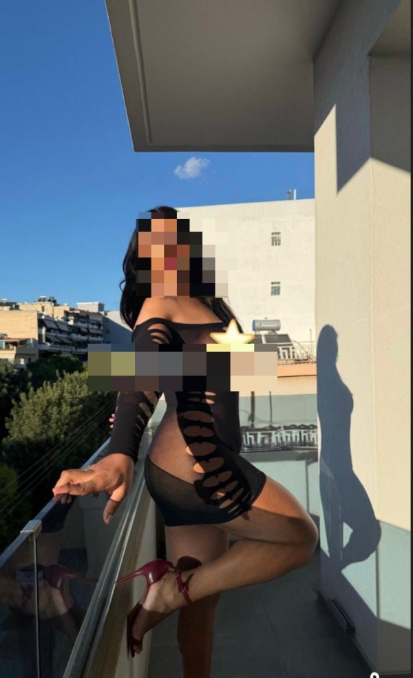 ANTONELLA FIESTERA Y CALIENTE