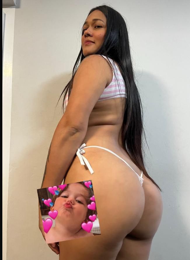 Ven y la pasamos rico estoy muy cachonda