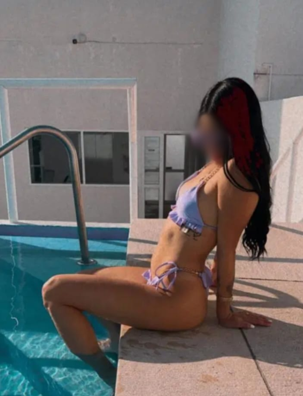 HERMOSA COLOMBIANA EN SABADELL