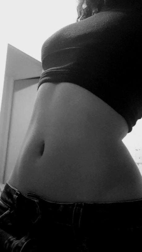 Jovencita de 23años nueva por la zona