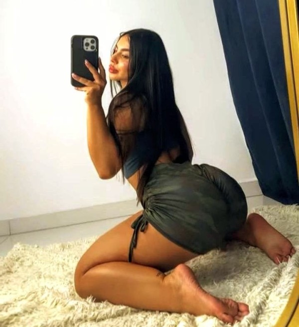 Latina, caribeña con gusto lo pasamos bien rico