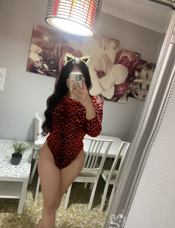 EXCLUSIVA NIÑA TRANS NATURAL !! FEMENINA DISPONIBLE EN Huetor Vega