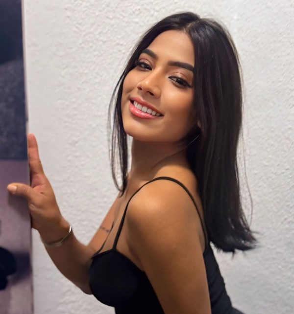 MALORY, ESPECTACULAR COLOMBIANA AHORA PARA TI