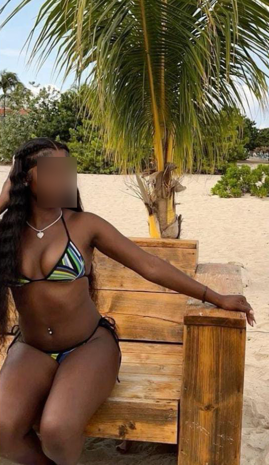 DULCE, CARIÑOSA Y TENTADORA COLOMBIANA RECIEN LLEGADITA A ALICANTE
