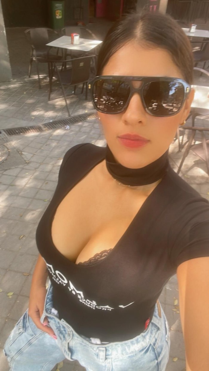 ARDIENTE Y TOTALMENTE IMPLICADA, 614812890