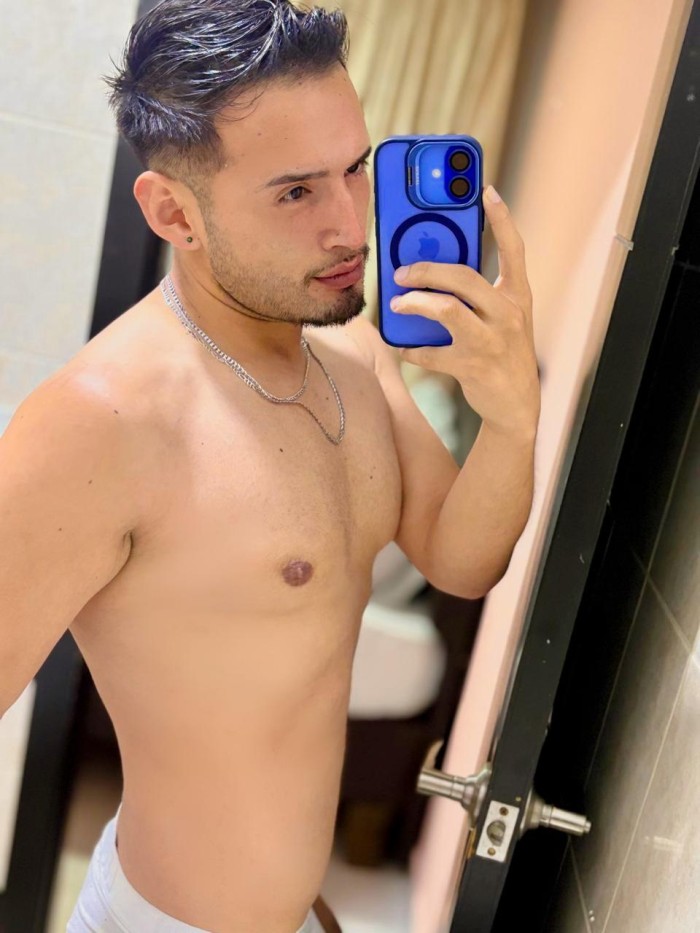 ACT VARONIL MASAJISTA CON SITIO