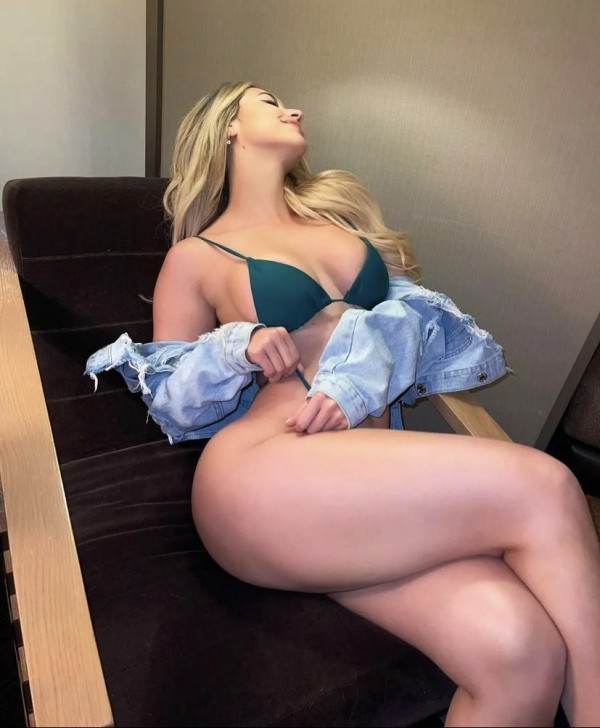 Rubia Ardiente bombón tropical en tu ciudad