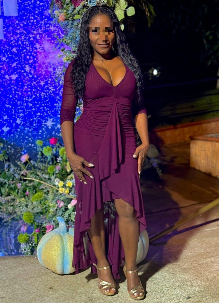 SENSUAL ARDIENTE BOMBA DE SEXO