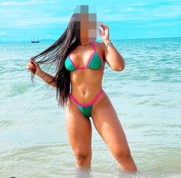 CACHONDA, SEXI Y COMPLACIENTE ( MOJADITA) VEN A METER TU POLLA EN MI COÑO