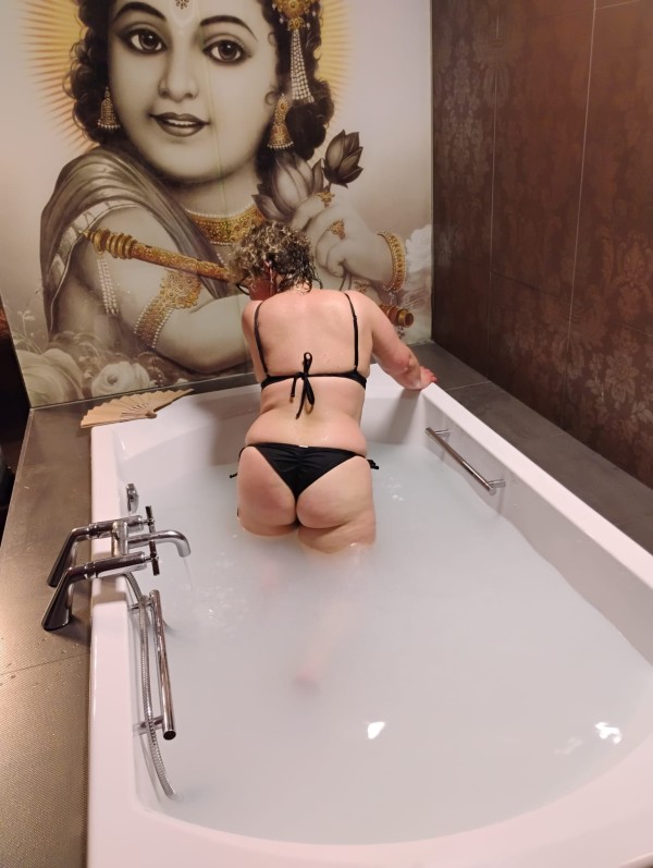 MORBOSA, FIESTERA, DIVINA 640323111