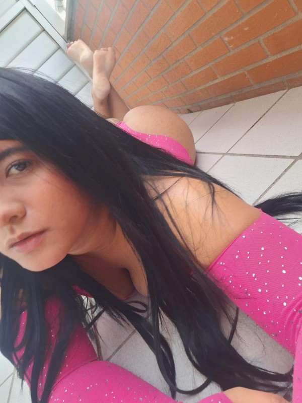 ¡JOVEN BOMBA! SEXY, ELEGANTE Y EXÓTICA