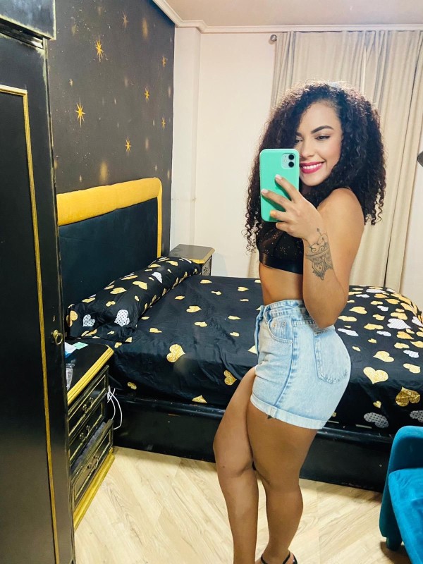 PATY VENEZOLANA CANDENTE MULTIORGASMICA