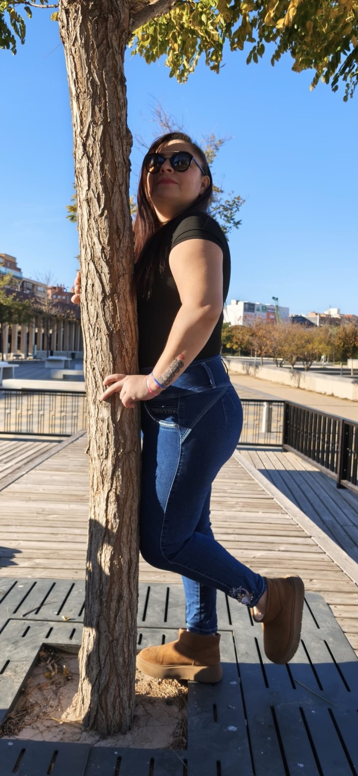 Masajista colombiana de 30años