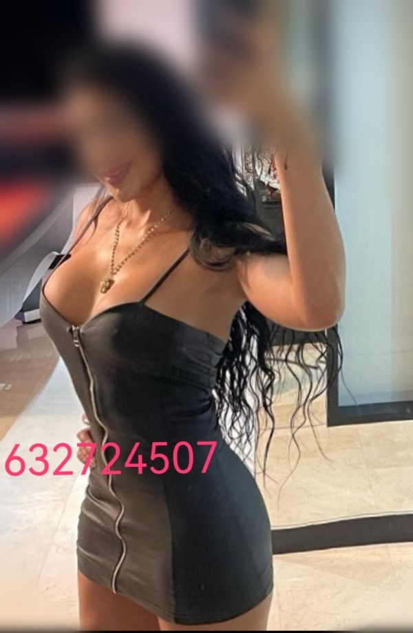 ÚLTIMOS DÍAS VALERIA LATINA GUAPA CON CURVAS PARA DISFRUTAR Y MÁS
