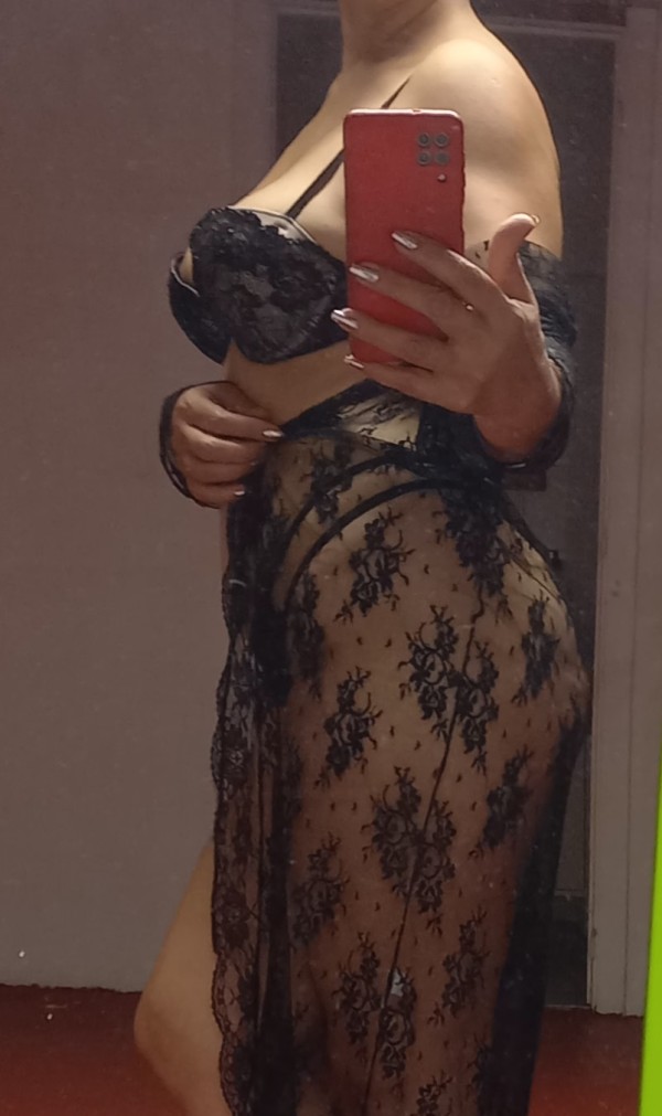 Masajista erótica juguetona morbosa con final feliz También videollamadas.