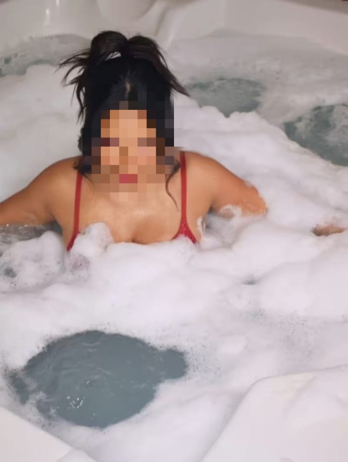 FIESTA, RISAS Y PECADO CON SABOR A BRASIL