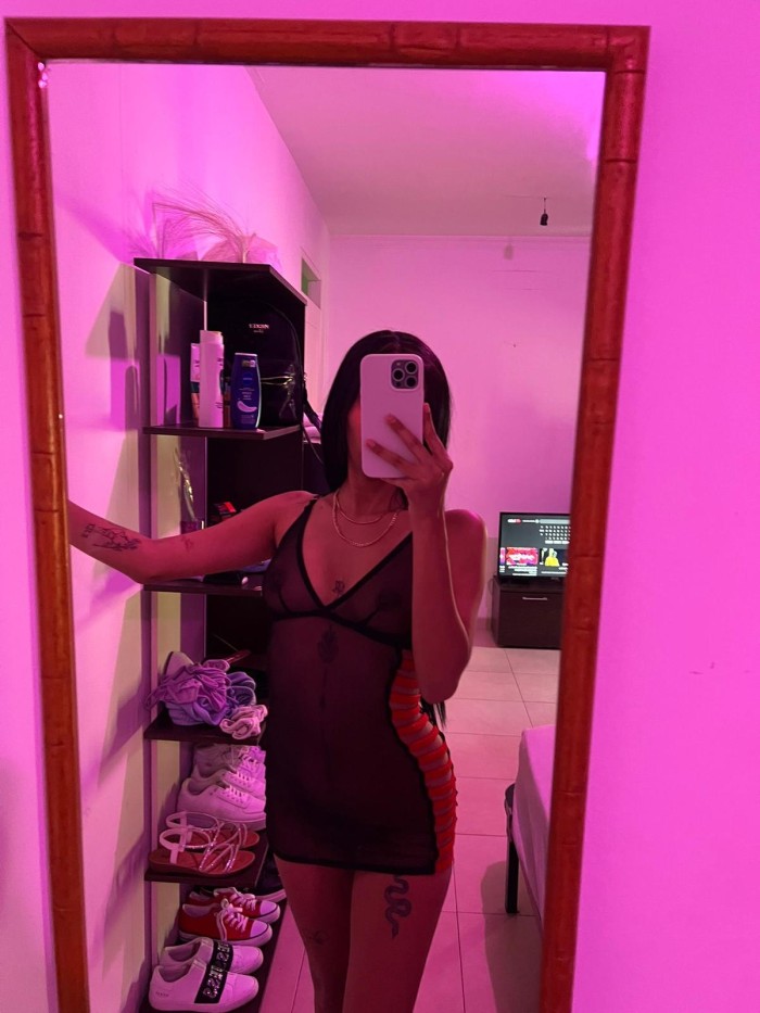 MUJER CARIÑOSA SIN LIMITES EN LA CAMA SANTA ROSA