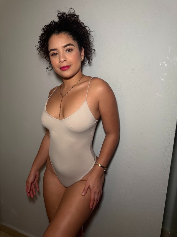 SAMANTHA MUJER SIN LIMITES EN EL PLACER COMPLACIENTE A TOPE