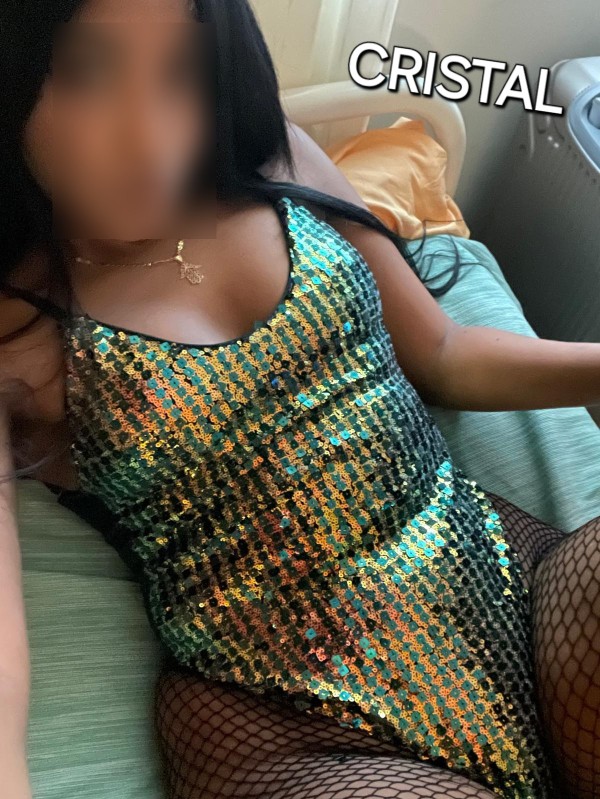 Cristal 26 años – Dominicana con carácter, actitud y energía sensual