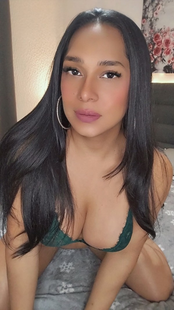 NICOLE SCARLET NOVEDAD EXTRAORDINARIA, MAJA,  ACT  O PAS