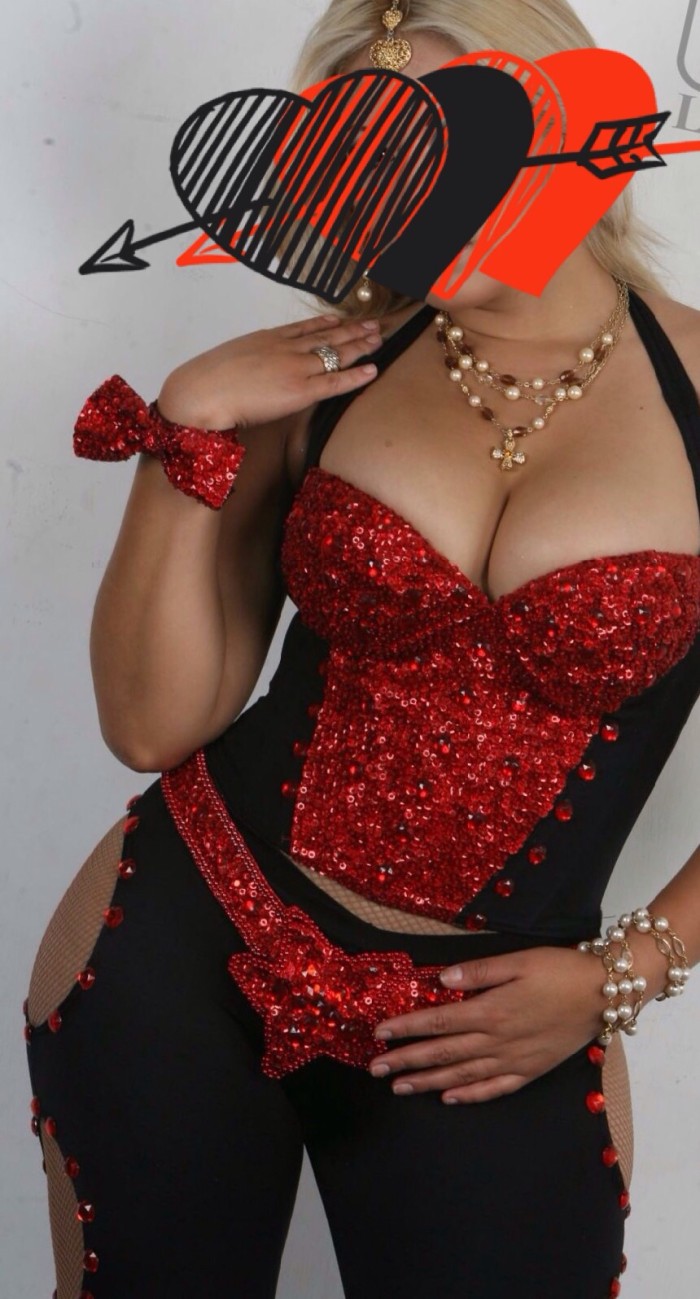 La más caliente sin límites Griego, fiesta y más