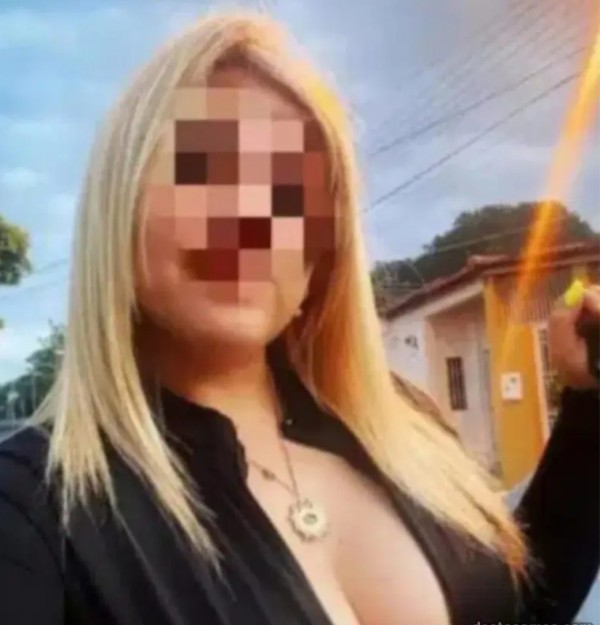 GRIEGO PROFUNDO FRANCES NATURAL CORRETE EN MI BOCA