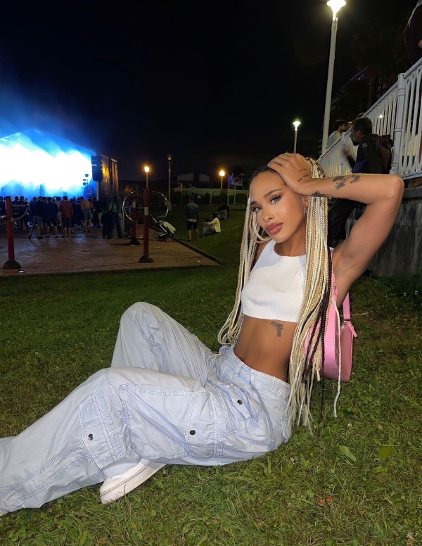 Emily & Evelyn Twins SISTERS