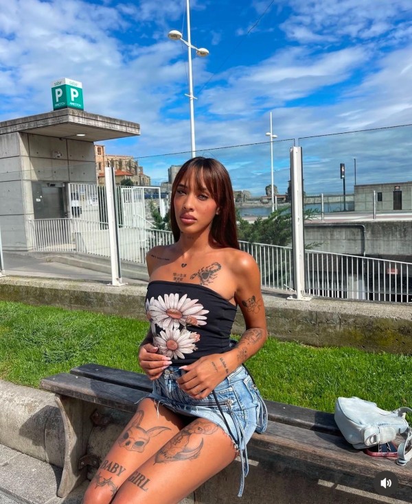 Emily & Evelyn Twins SISTERS