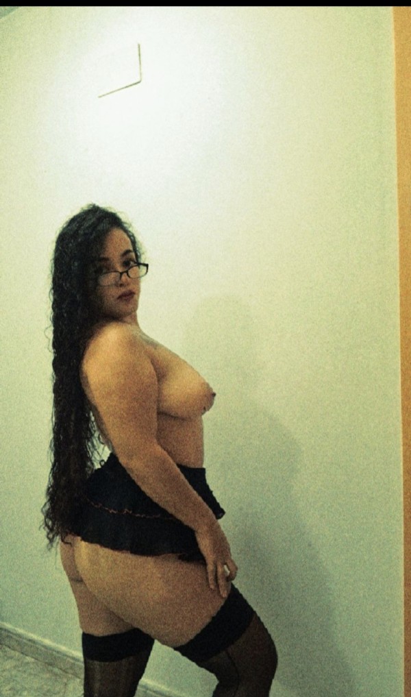 Chica joven, wapa,fiestera ,cachonda