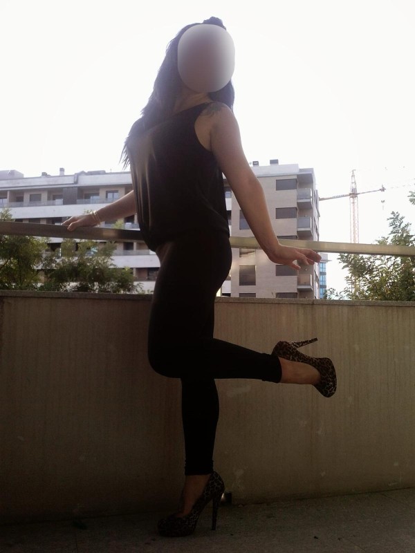 NURIA, MASAJISTA PROFESIONAL, SUMÉRGETE EN UN PLACER PROFUNDO…