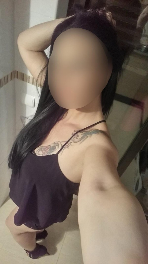 NURIA, MASAJISTA PROFESIONAL, SUMÉRGETE EN UN PLACER PROFUNDO…