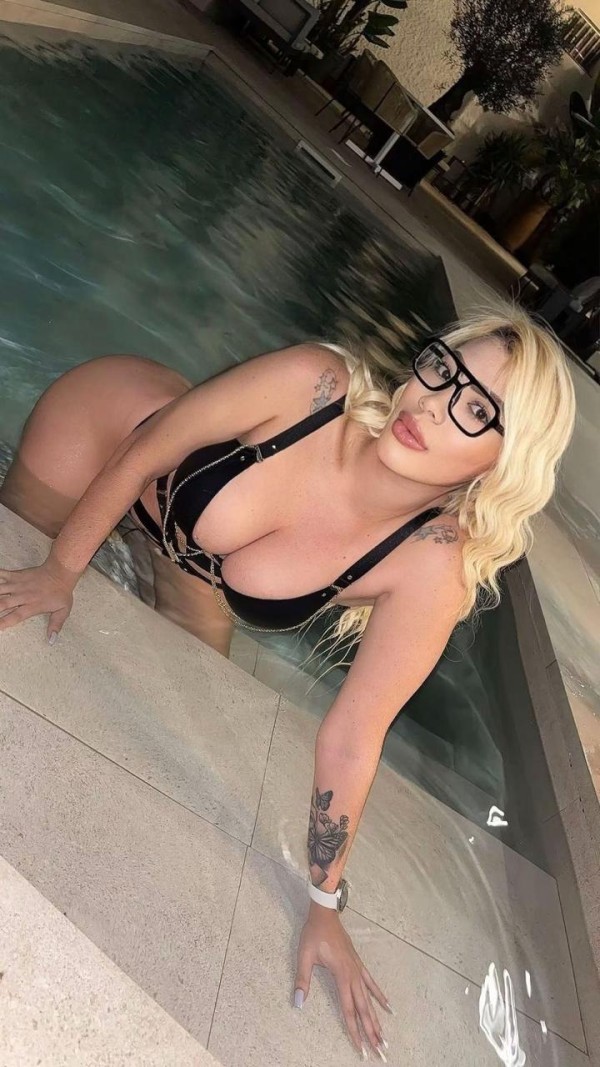 MODELO y amigas colombinas 697399380