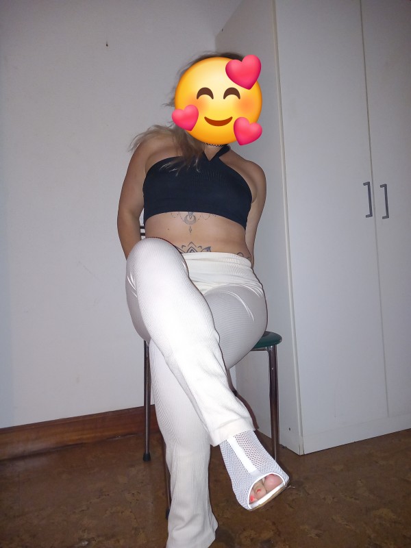 Dos polvos Rico por 50€.. Argentina ninfómana