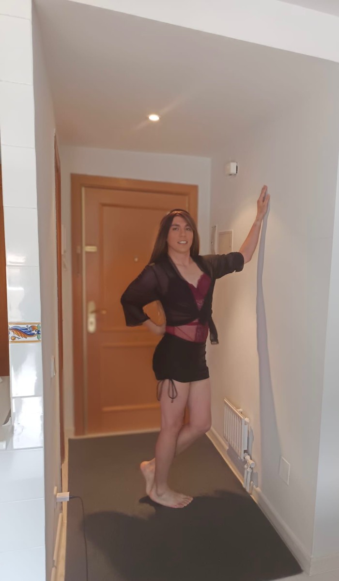 NOVEDAD SCARLETT!! MORBOSA CARIÑOSA FEMENINA FIESTERA LECHERA EN POZUELO