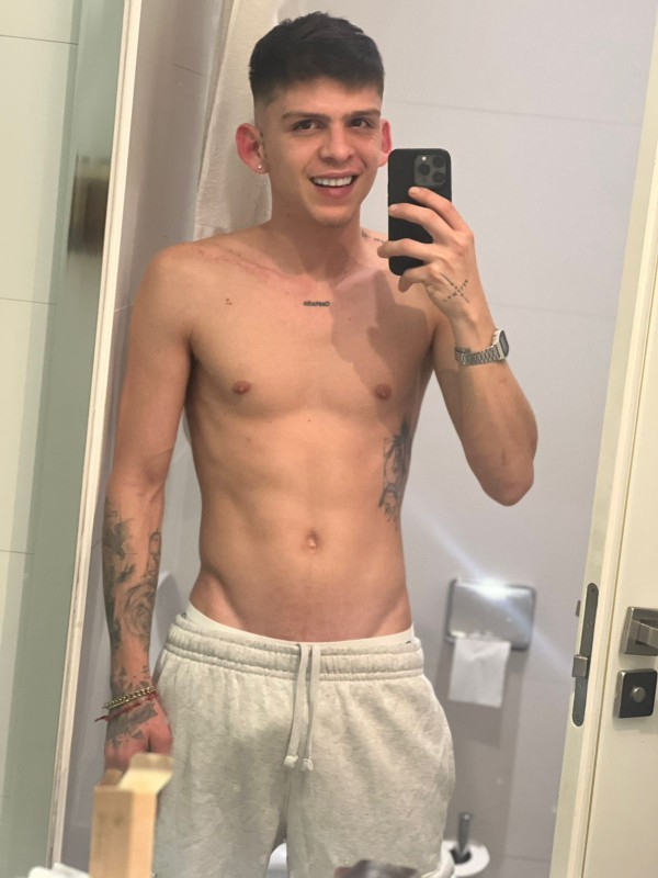 MASCULINO Y DOTADO PARA QUE DISFRUTEMOS A TOPE